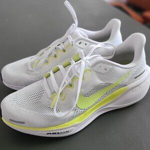 Women's size 8 Nike Pegasus 41 Air zoom